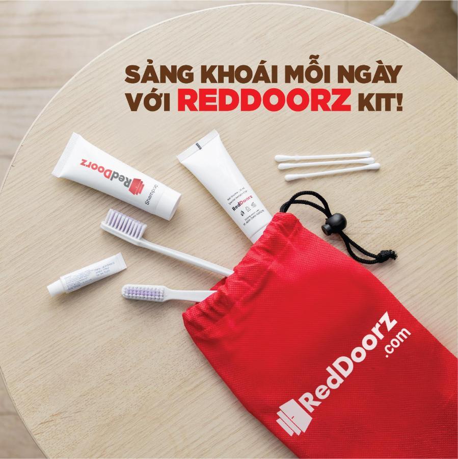 Reddoorz Bamboo Saigon Hotel Su Van Hanh Ho Chi Minh City Exterior photo
